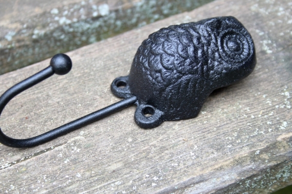 Háček na klíče se sovou černý