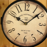 Hodiny do hotelu oboustranné