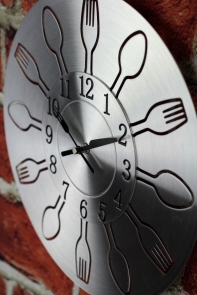 Hodiny do kuchyně - motiv příbory 33cm