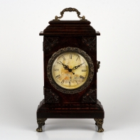 Hodiny dřevěné s klíčenkou 10x18x20cm