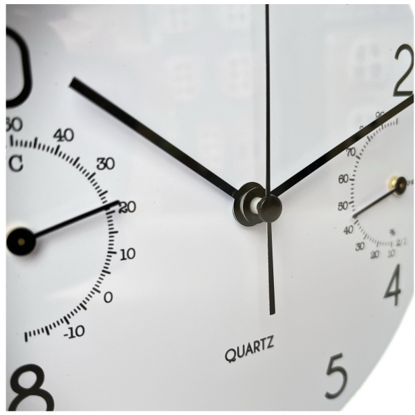 Hodiny na chodbu 15 cm hliník