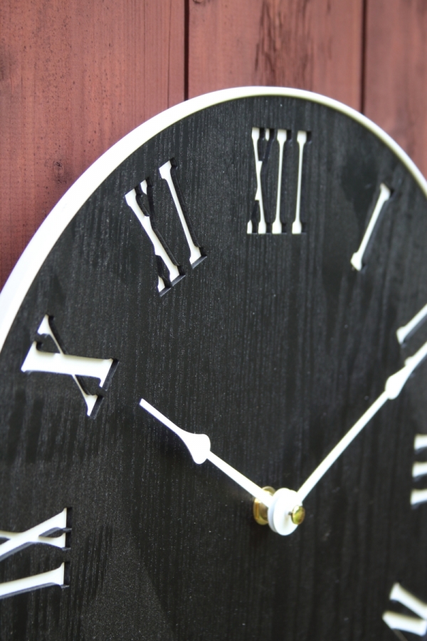 Hodiny nástěnné černé 30cm