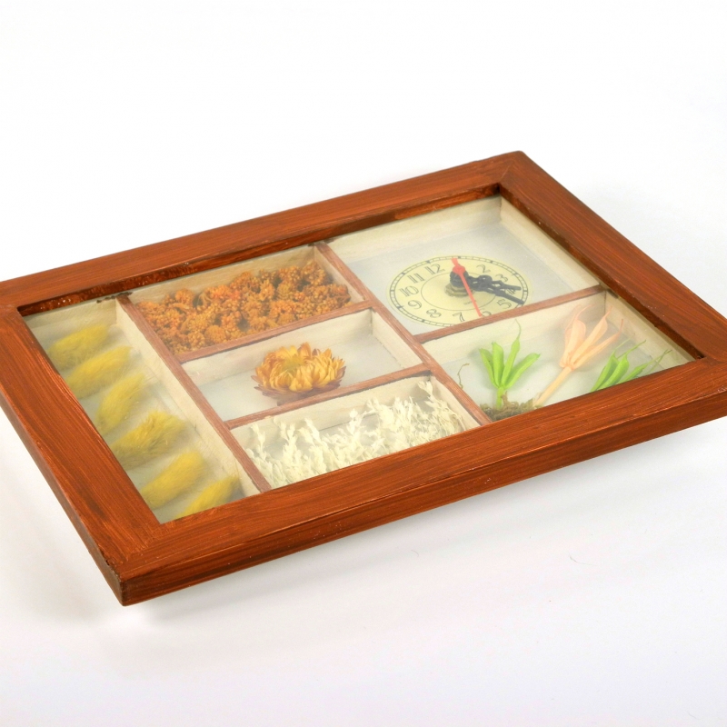 Hodiny nástěnné do kuchyně 22x28cm