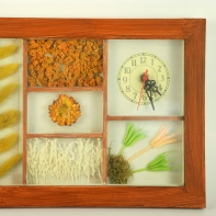 Hodiny nástěnné do kuchyně 22x28cm