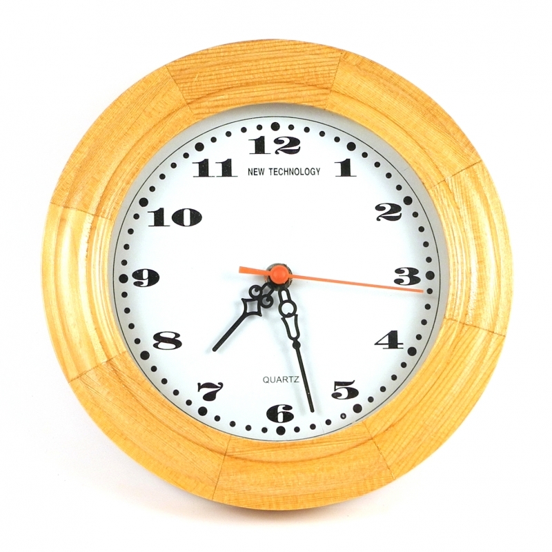 Hodiny nástěnné dřevěné 24 cm