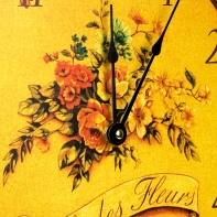 Hodiny nástěnné kytička 30cm
