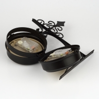 Hodiny nástěnné oboustranné 23x28x9cm