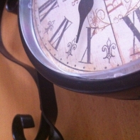 Hodiny nástěnné oboustranné Botanique - malý škrábanec na skle