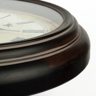 Hodiny nástěnné - prasklé sklo