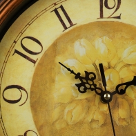 Hodiny nástěnné vroubkovaný kruh 30cm