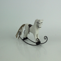 Houpací dřevěný koník bílý 16x12x3,5cm