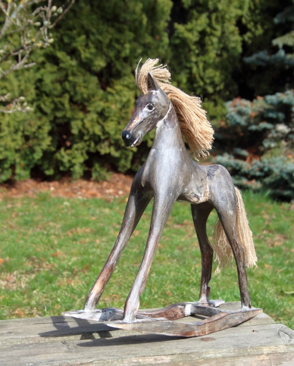 Houpací kůň dřevěná dekorace 38cm