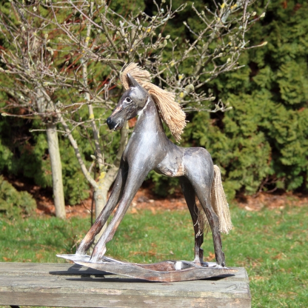 Houpací kůň dřevěná dekorace 38cm