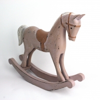 Houpací kůň dřevěný staro-růžový 38x32x8cm