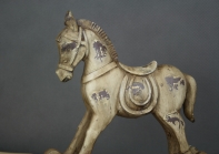 Houpací kůň hnědý 23x20cm