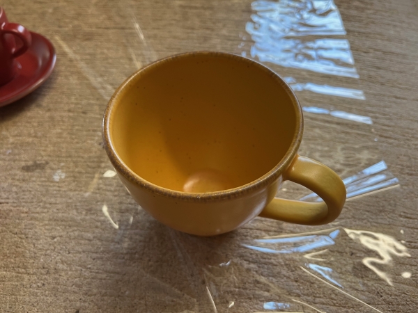 Hrnek 380ml POSITANO žlutá-kropenatá