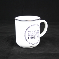 Hrnek No man has been shot while doing the dishes 12cm