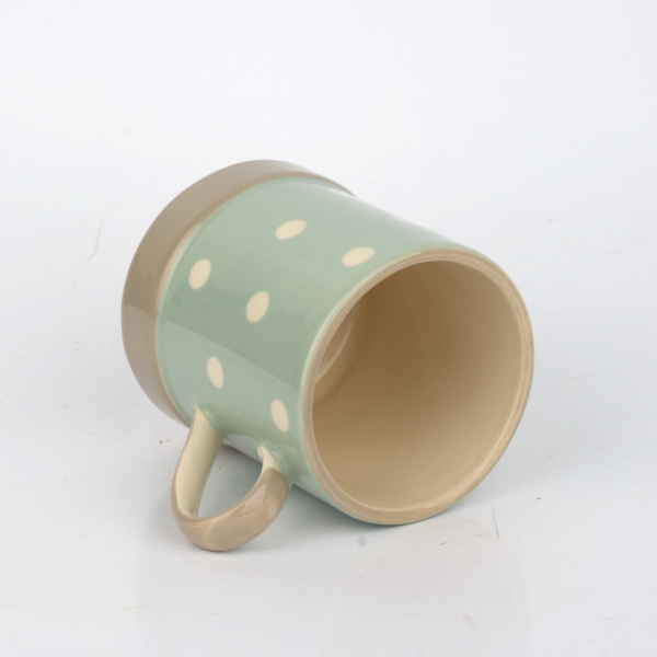 Hrnek s puntíky Cream AND Country 400ml