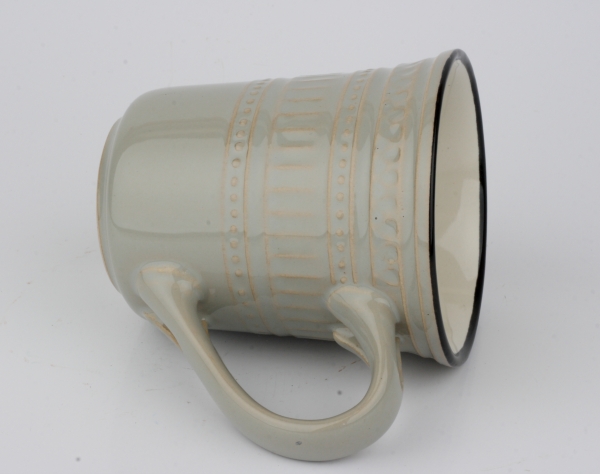 Hrnek se lžičkou šedý