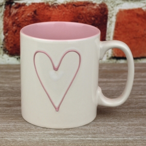Hrnek se srdíčkem- světlý