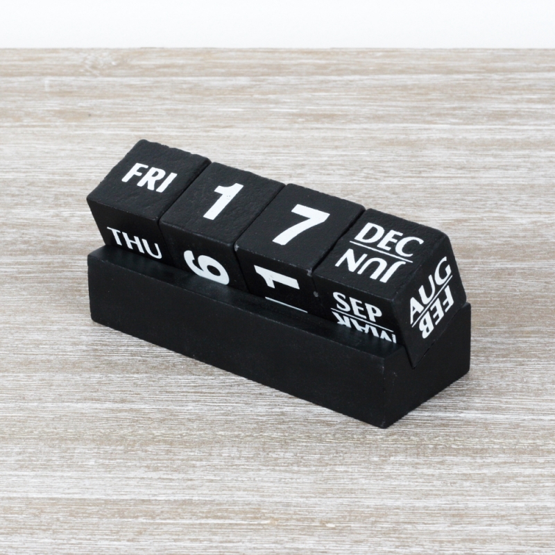 Kalendář 12x4,5x6cm dek5304