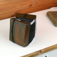 Kasička na peníze tahací harmonika 16x12 cm