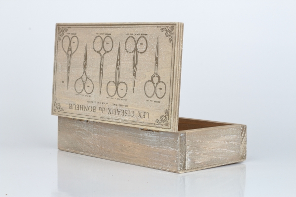 Kazeta na šití dřevěná 18x10x5cm