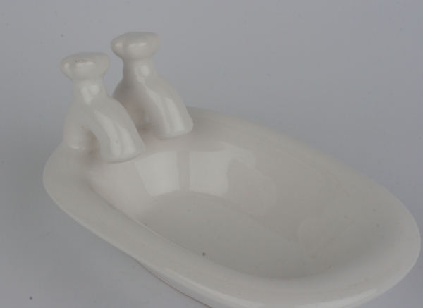 Keramická miska na mýdlo vana bílá 15x10x8cm