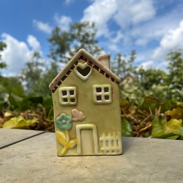 Keramický domeček 11 x 7 x 6 cm