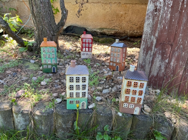 Keramický domeček 16x18,5x10,5cm Typ A