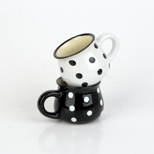 Keramický hrnek bílý s černými puntíky 75ml