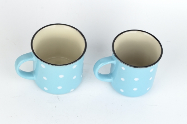 Keramický hrnek světle modrý s puntíky