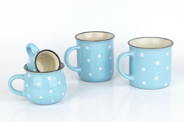 Keramický hrnek světle modrý s puntíky