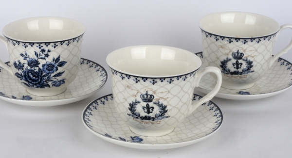 Keramický šálek s podšálkem modré květy kytka 9cm