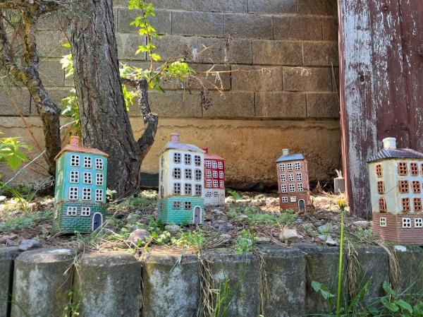 Keramický svícen domeček E 11 x 24,5 x 9,5 cm