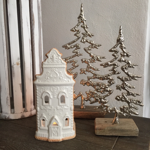 Keramický svícen kostelíček 11x18,5x9cm