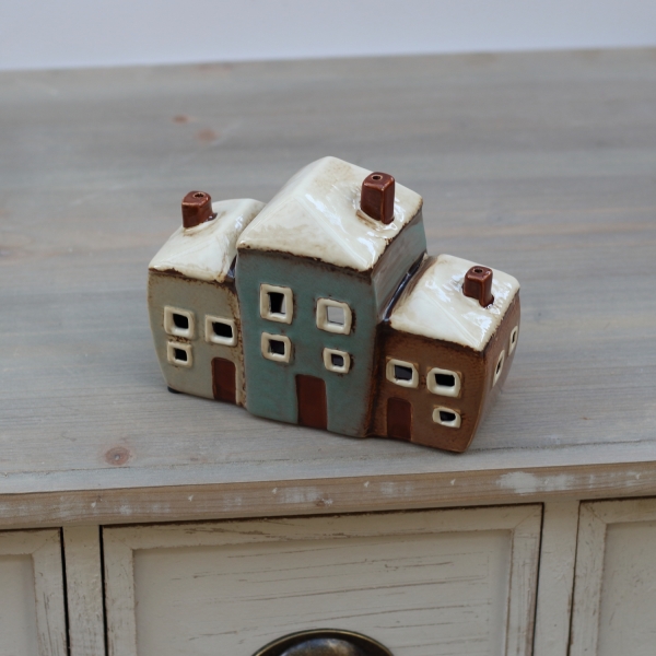 Keramický svícen tři domečky 19x8x13,5cm