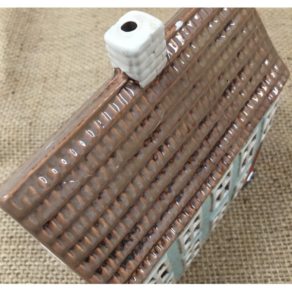 Keramický vánoční domeček - vyřazeno