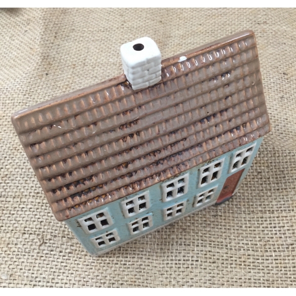 Keramický vánoční domeček - vyřazeno