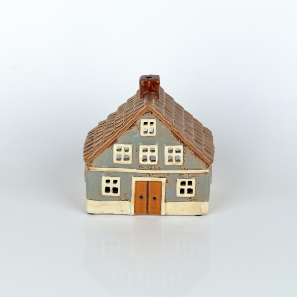 Keramický vianočný domček šedý, hnědá střecha