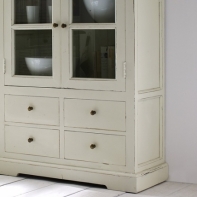 Knihovna prosklená se šuplíky Palace