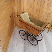 Kočárek 83x32x69cm bez střechy