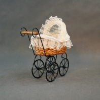 Kočárek dekorační 2217