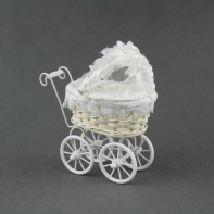 Kočárek dekorační bílý