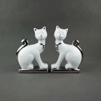Kočka bílá porcelánová 18cm
