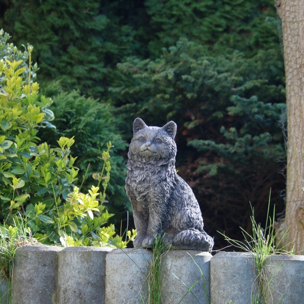 Kočka dekorace na zahradu 14x13x25cm