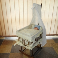 Kolébka pro panenky dřevěná