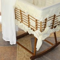 Kolébka pro panenky dřevěná