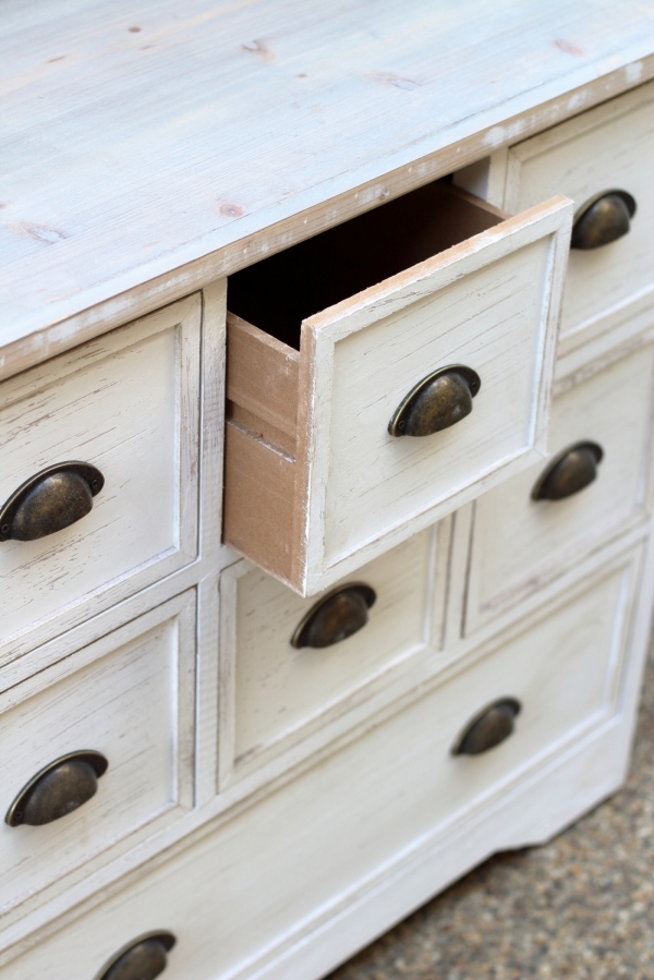 Komoda dřevěná 80x45x75cm