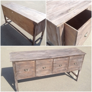 Komoda na nožkách 45x160x75cm